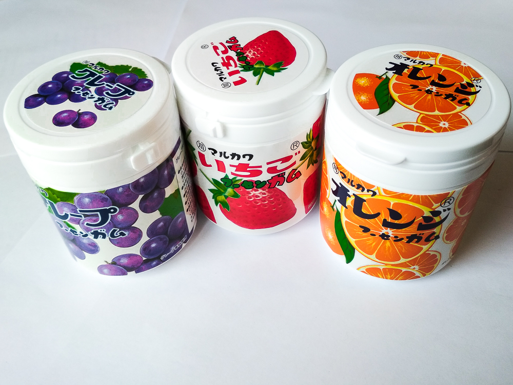 ЖЕВАТЕЛЬНАЯ РЕЗИНКА «MARUKAWA» АССОРТИ
3 баночки по 130 г ЖЕВАТЕЛЬНАЯ РЕЗИНКА «MARUKAWA» АССОРТИ
3 баночки по 130 г